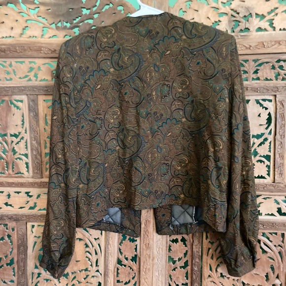 Quilted jacket with frog closures in boho paisley print - Picture 8 of 10